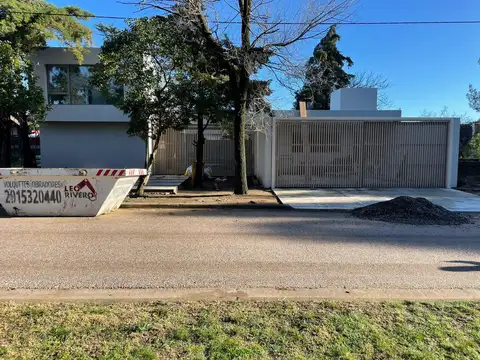 Casa en Venta en Bahia Blanca, USD 290.000