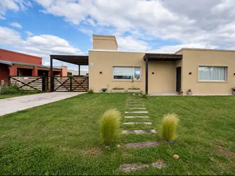 Casa en venta de 4 ambientes en Barrio  El Ensueño, Maschwitz, Escobar, Gba Norte