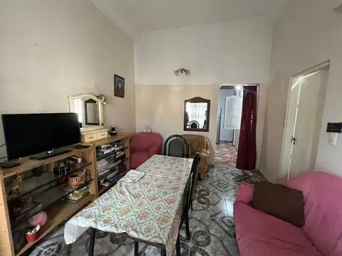 Casa 3 ambientes con 2 baños