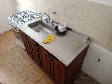 2 dormitorios en alquiler en Republica De La Sexta