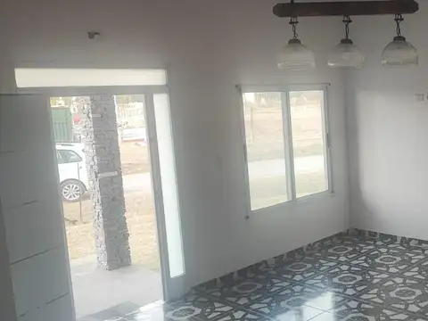 Casa en Venta en Carlos Spegazzini, USD 130.000