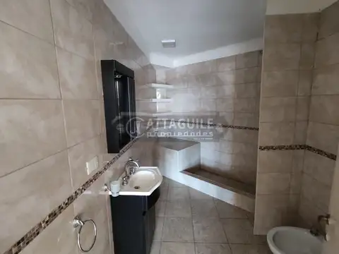 Depto Tipo Casa en Alquiler en San Antonio De Padua, $ 400.000