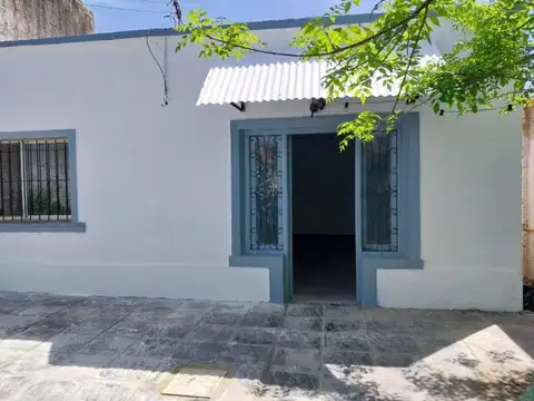 VTA PH tipo CASA FTE. 3AMB -entrada de auto-parrilla-lavadero