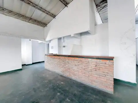 Local en Alquiler 25 años