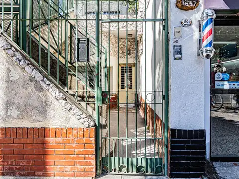 Depto Tipo Casa 2 ambientes con 1 baño