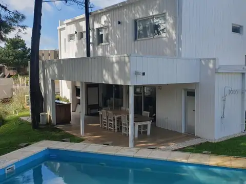 Casa en Alquiler Temporal en Costa Esmeralda, USD 6.500