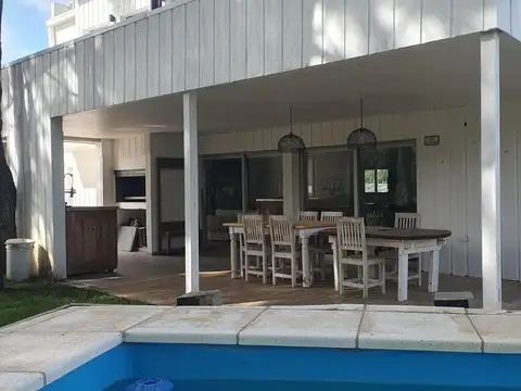 Casa en Alquiler Temporal de 6 dormitorios