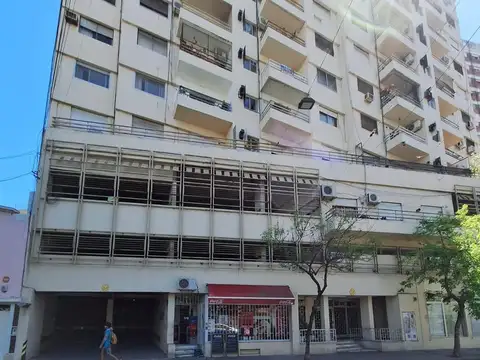 Cochera en  VENTA, Corrientes y Pellegrini, excelente ubicación y precio
