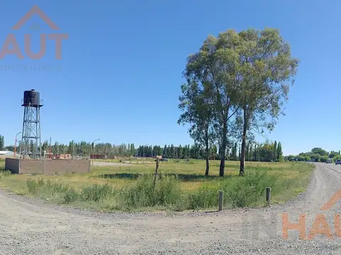 Terreno de 404m2 en C. Cordero