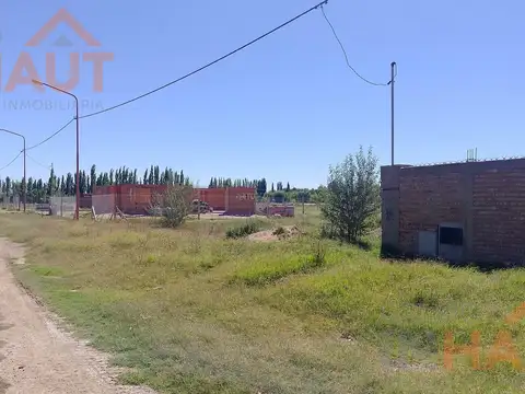 Terreno de 404m2 en C. Cordero