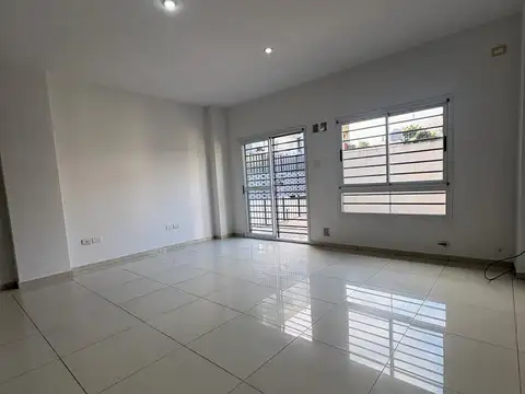 Departamento en Alquiler en Merlo Sur, $ 850.000