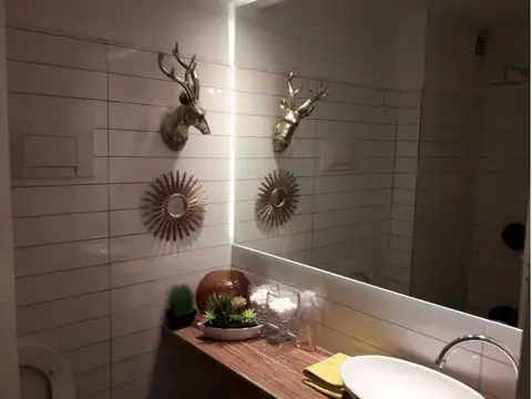 Av Gral Luis Maria Campos 200