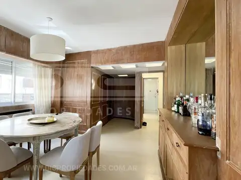 Departamento en Venta de 8 ambientes