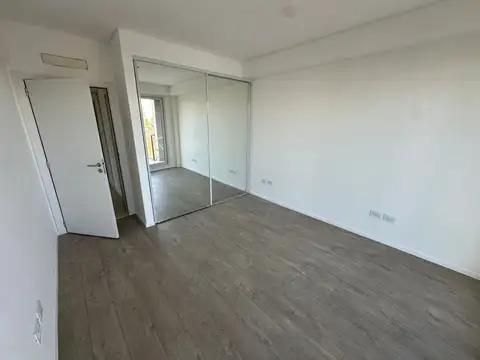 4 PISOS DE 3 Y 2 AMB DE 40 M2 , 60 M2 Y 3 AMB DE 69 M2 APROX , EN OBRA
