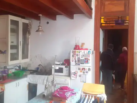 Casacuberta 3100 Parque Patricios 5amb U$170.000