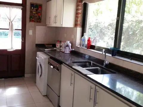 Casa Monoambiente con 2 baños