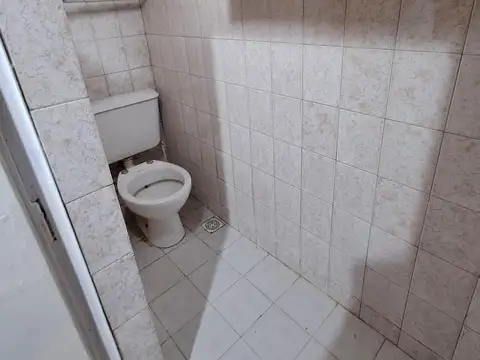 Greco 2800, Piso 0