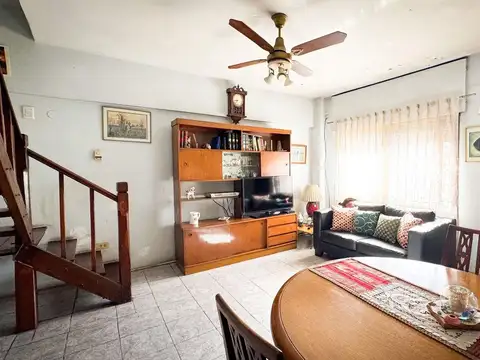 Depto Tipo Casa 5 ambientes con 1 baño