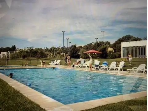 Terreno en Venta de 842,0 m2