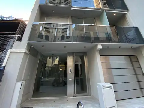 UN DORMITORIO – EQUIPADO – EXCELENTE CALIDAD – OPCION COCHERA