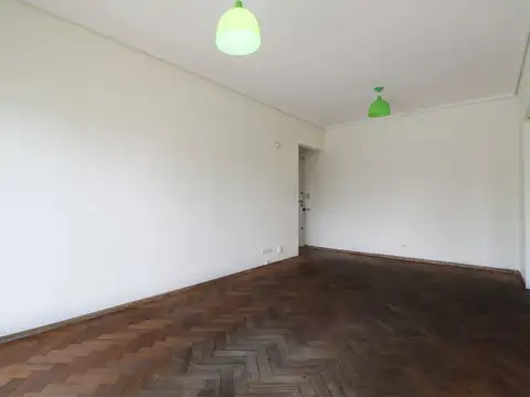 DOS AMBIENTES VENTA SAN TELMO LUMINOSO