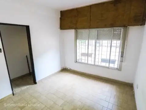 Casa en Alquiler con 1 cochera
