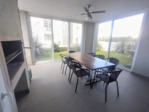 Departamento 4 ambientes con cochera en Costa Esmeralda - Al Golf
