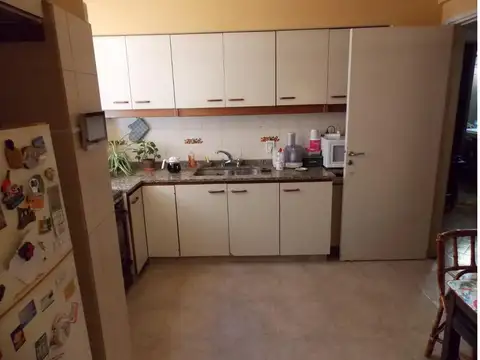 Excelente 3 amb c/dependencia. Muy luminoso