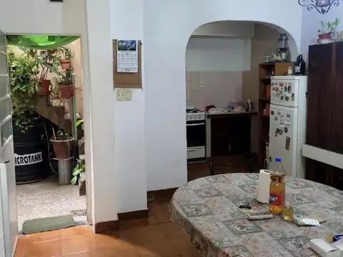 Casa en Ciudadela 220m2 totales 2 unid. Con entradas indep.