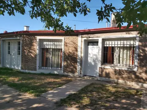 Venta Casa Excelente  Lindante