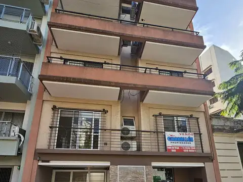 Departamento SemiPiso al Frente 2 Ambientes a Metros del Subte