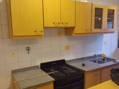 Departamento en Alquiler con 1 cocheras