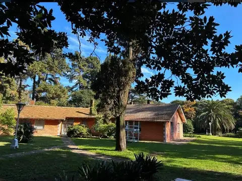 Quinta en Venta con 7 cocheras