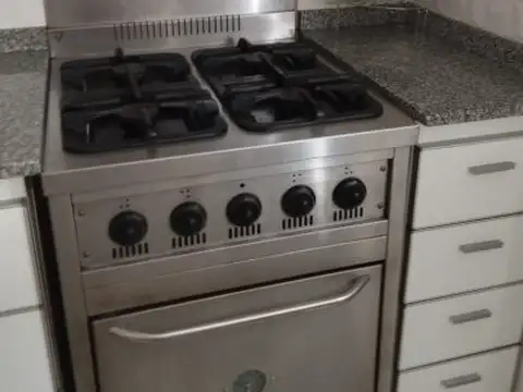 BELGRANO - ESTUPENDO PH CALLE 3 DE FEBRERO 2700 - 4 AMB C/TERRAZA PROPIA - U$S235000