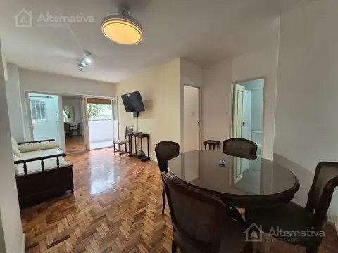 Peña al 2600 entre Laprida y Aguero