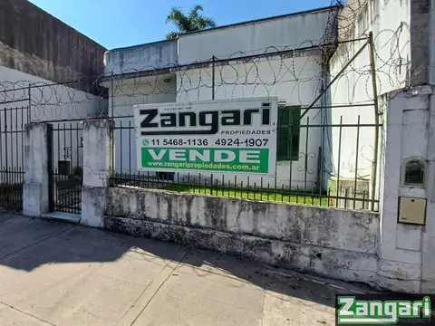 CASA P/RECICLAR 4 AMB PATIO TZA  FONDO LIBRE VALOR TERRENO 8.66X28 MTS-POMPEYA