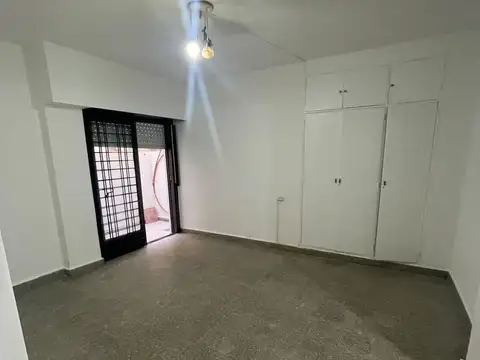 MONOAMBIENTE PLANTA BAJA CENTRO DE CASEROS