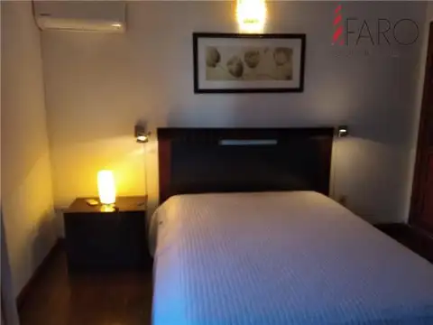 Casa en Mansa 2 dormitorios y dependencia, cochera