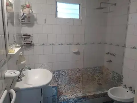 Fray Luis Beltrán e/ Guayaquil y Navier