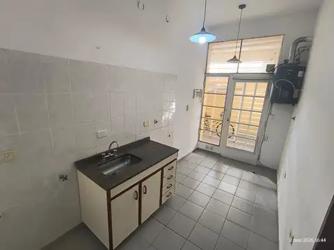 Bernardo De Irigoyen 800, Piso pb