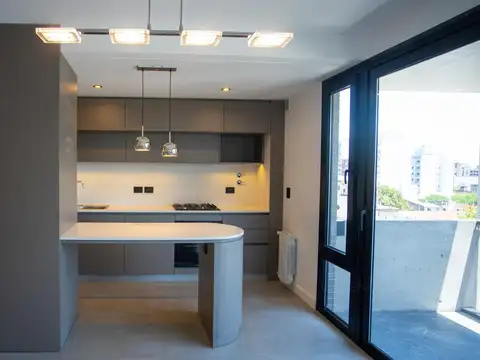 Venta Departamento 3 Ambientes Semipiso en Moron Sur - 602