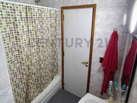 Departamento 5 ambientes con 1 baño