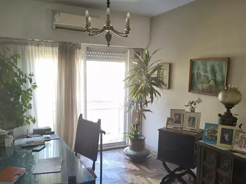 Departamento 4 ambientes con 2 baños