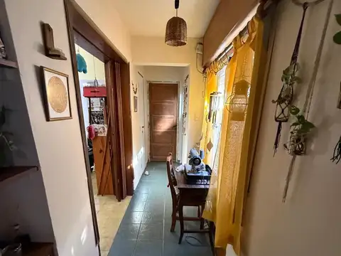 Casa 5 ambientes con jardín