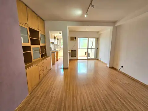 DEPTO DE 3 AMBIENTES AL FRENTE EN VILLA BALLESTER,LUMINOSO