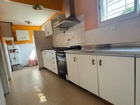 Departamento 4 ambientes con 2 baños