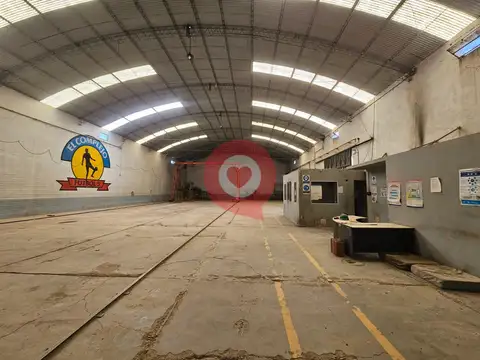 ALQUILER 3 Galpones más 6.300m2 de Predio libre en Cipolletti