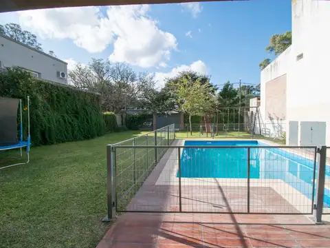 GRAN CASA SOBRE CALLE DEL SOL A METROS DE LA RUTA
