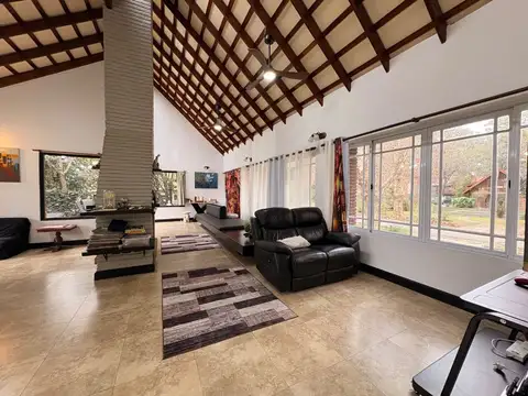 Casa en Alquiler Temporal en Country El Paraíso, USD 1.500