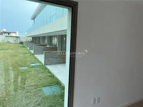 Departamento en Venta en Punta Ballena, USD 100.000